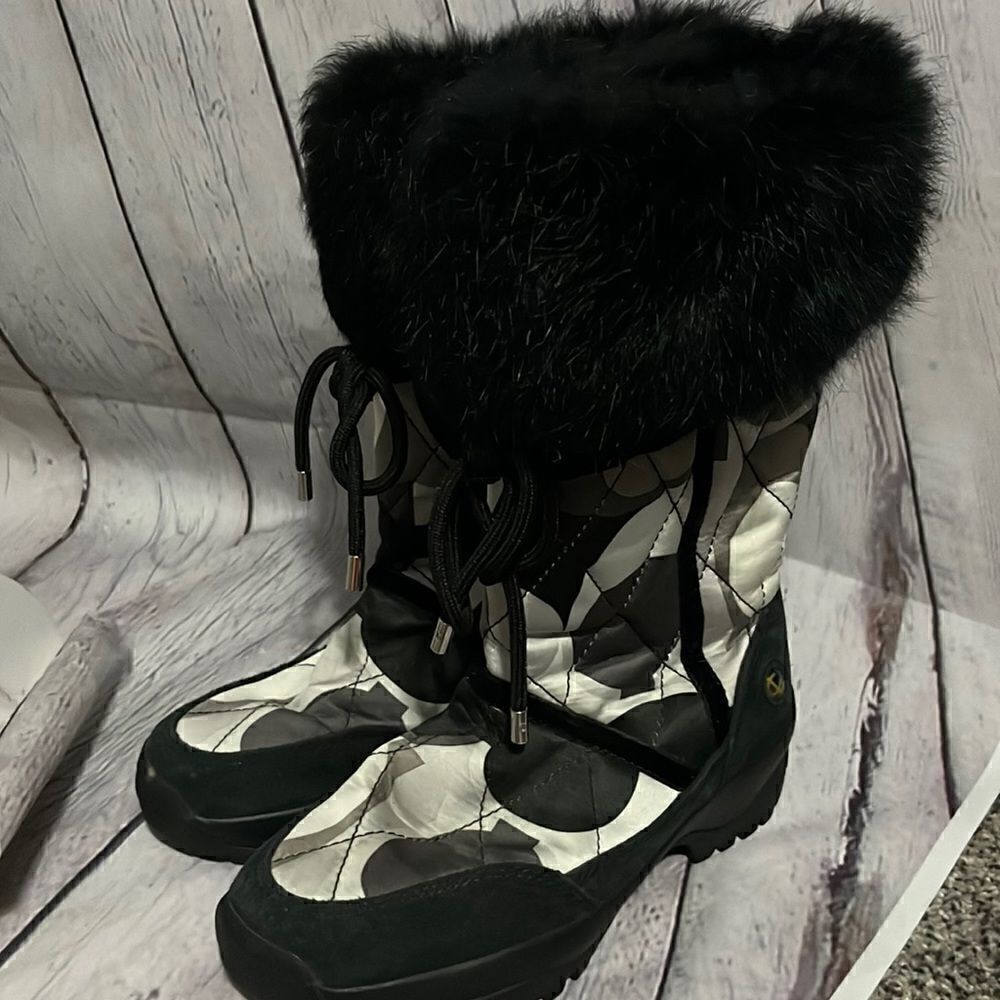 Coach Sasha Winter Boots - Black White - 5.5